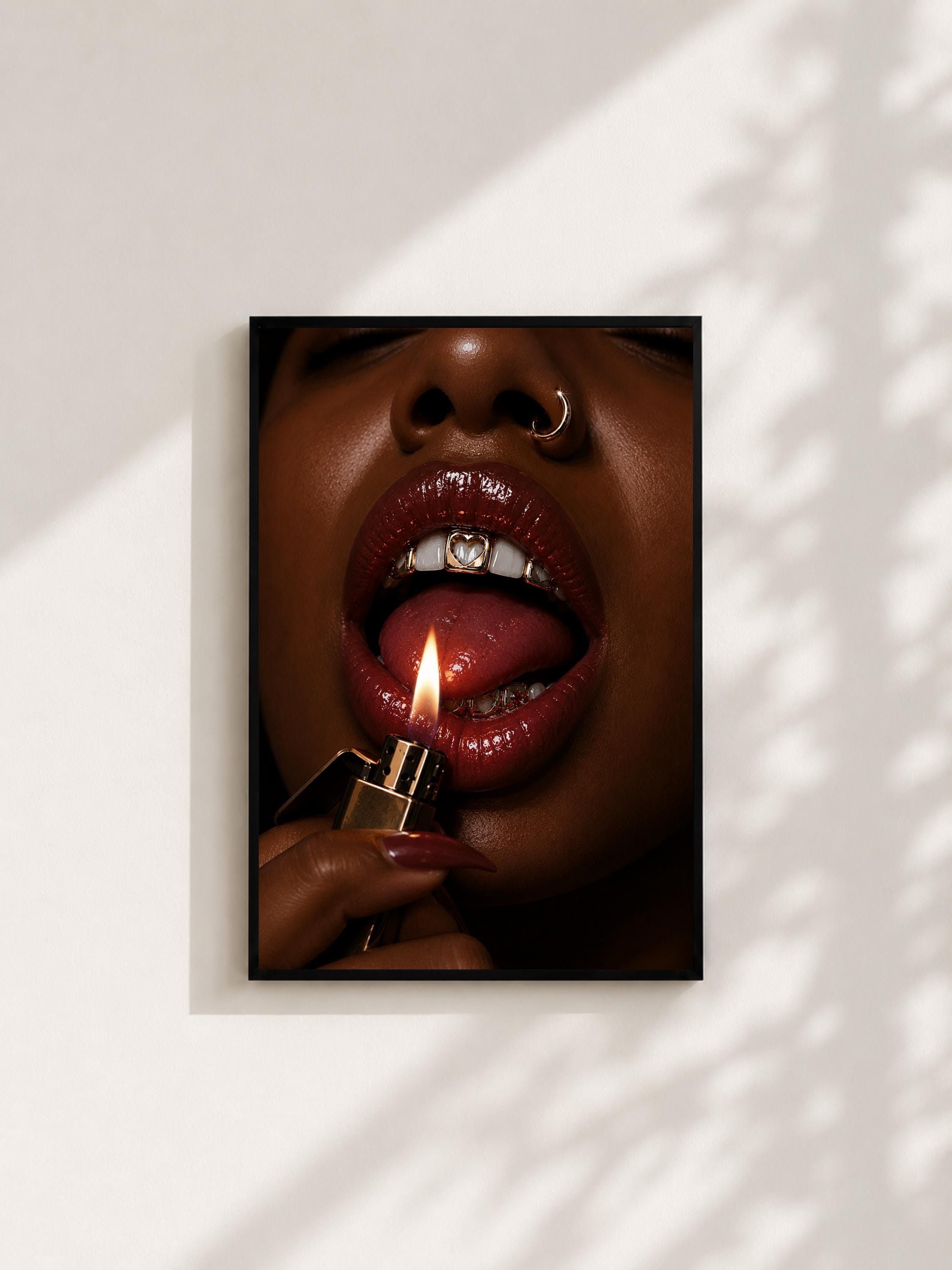 Wandbild - Feuerzeug Lips Grillz Wall Art Poster Frauen Femme Weiblichkeit Wanddeko Kunst für Wohnzimmer Schlafzimmer Modern Print Pop Art __etsy:8079300608